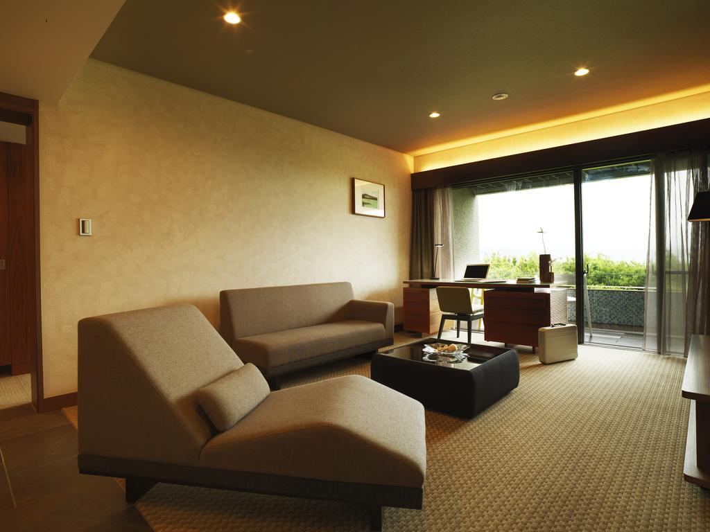Hotel Anaga Minamiawaji Exteriör bild