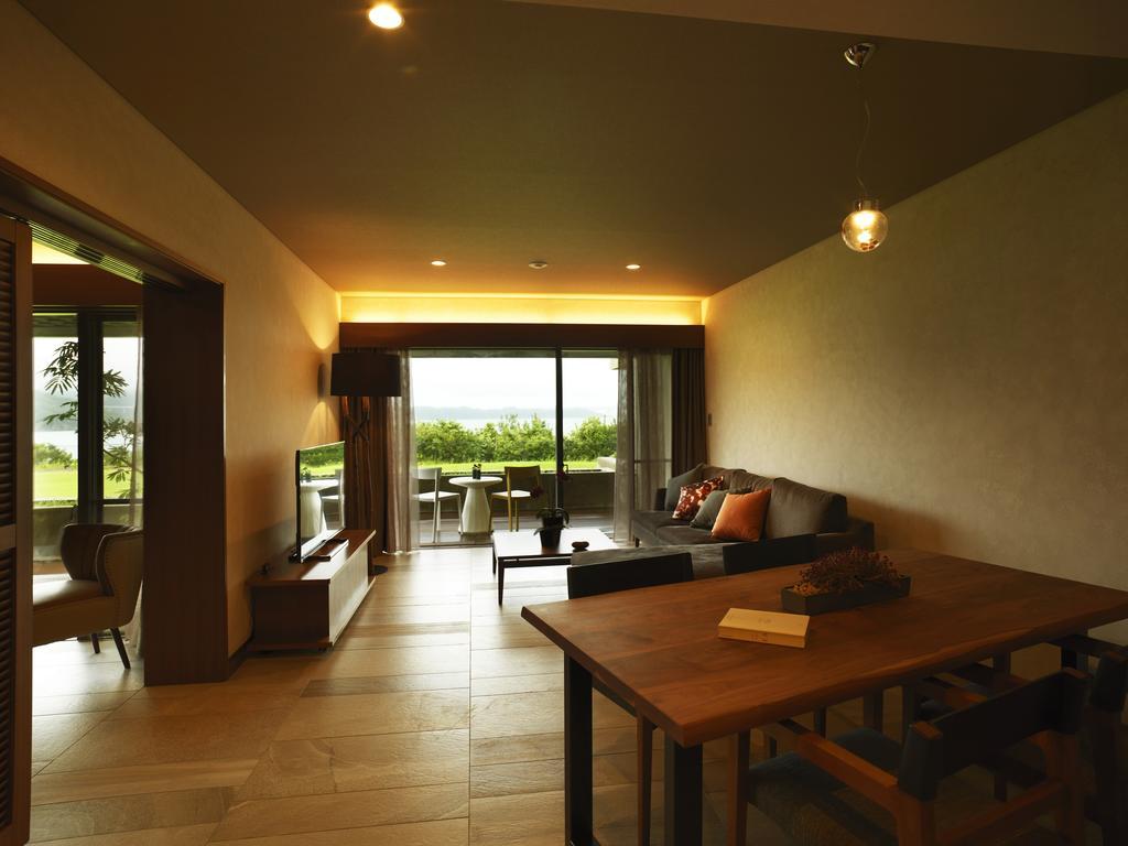 Hotel Anaga Minamiawaji Exteriör bild