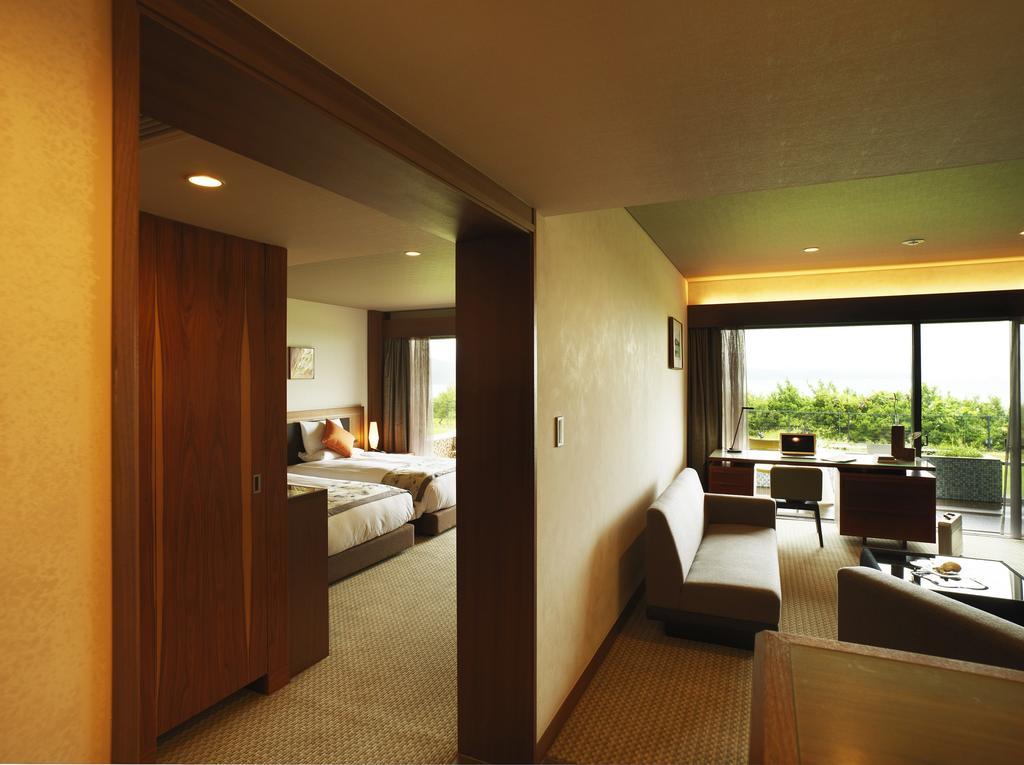 Hotel Anaga Minamiawaji Exteriör bild