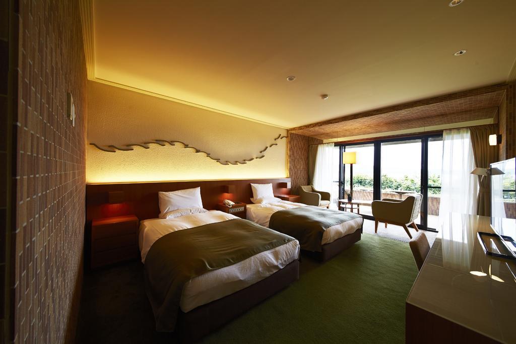 Hotel Anaga Minamiawaji Exteriör bild
