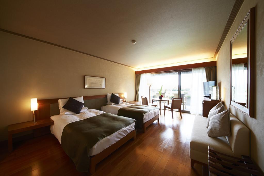 Hotel Anaga Minamiawaji Exteriör bild