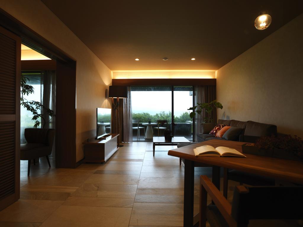 Hotel Anaga Minamiawaji Exteriör bild