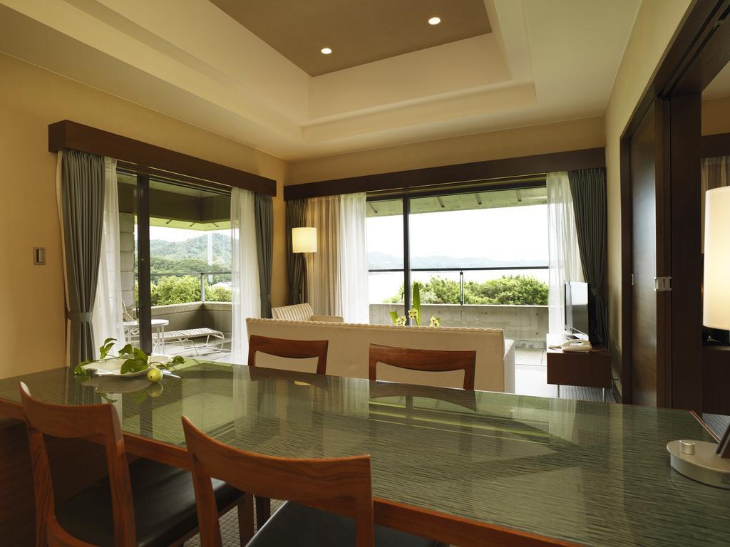 Hotel Anaga Minamiawaji Exteriör bild